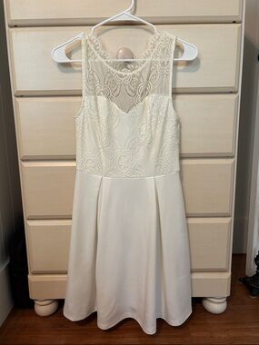 Francesca's Collections white Lace-Top Midi Dress